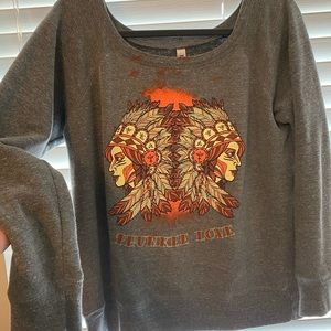Sweatshirt